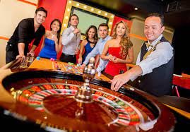 Meja Texas Hold'em Bonus dengan kartu komunal terbuka